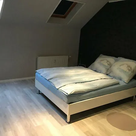 Appartement Ferienwohnung Nahe City/eifel/phantasialand/koln