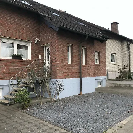 Appartement Ferienwohnung Nahe City/eifel/phantasialand/koln